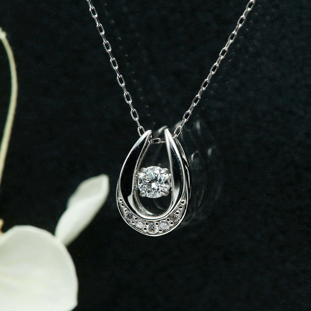 Diamond dancing stone necklace ｜ PD03621