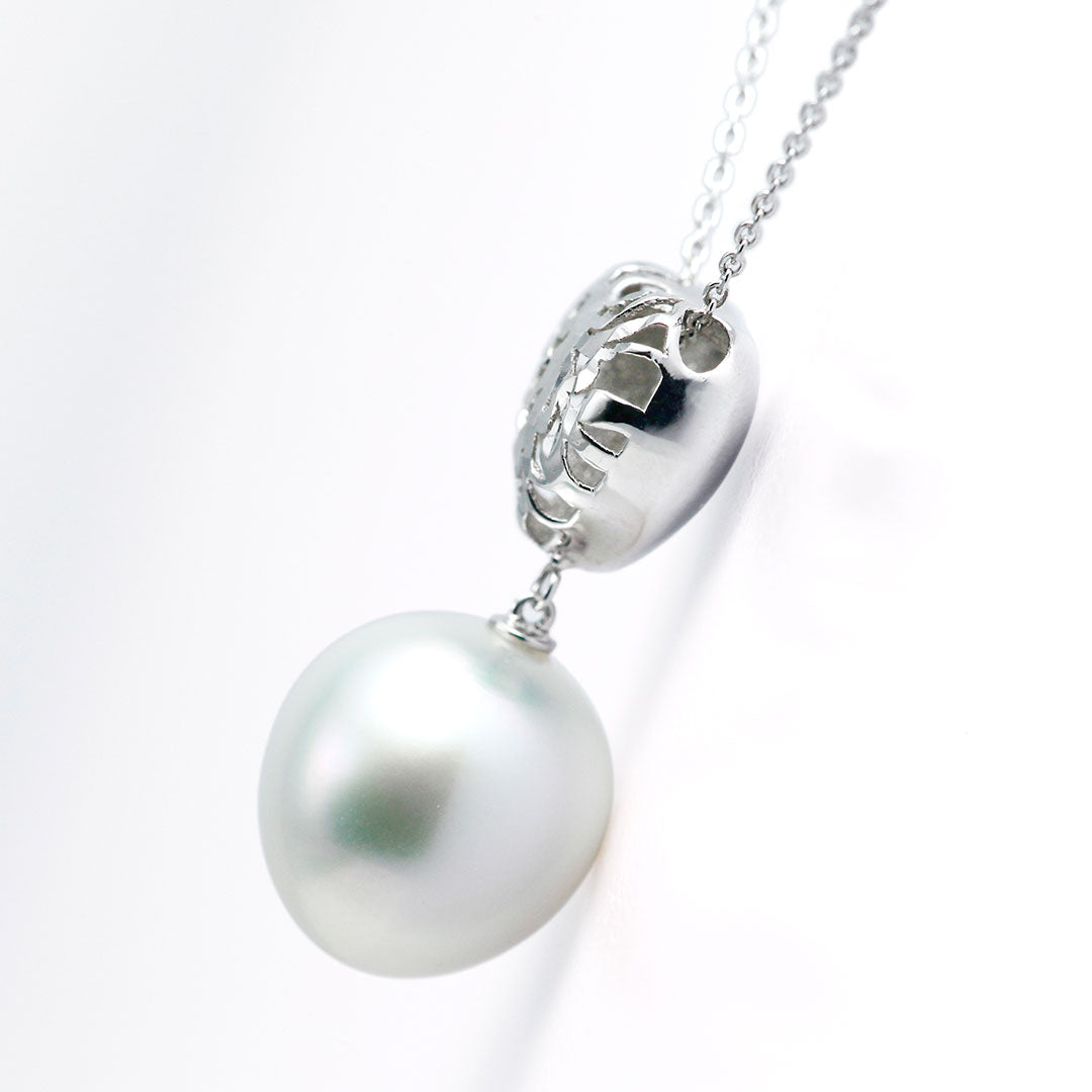 South Sea white pearl reversible pendant necklace ｜ PX05459